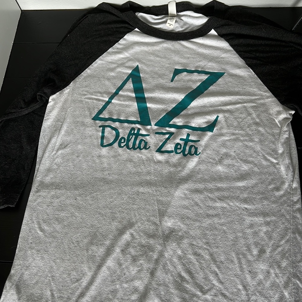 Delta Zeta Raglan